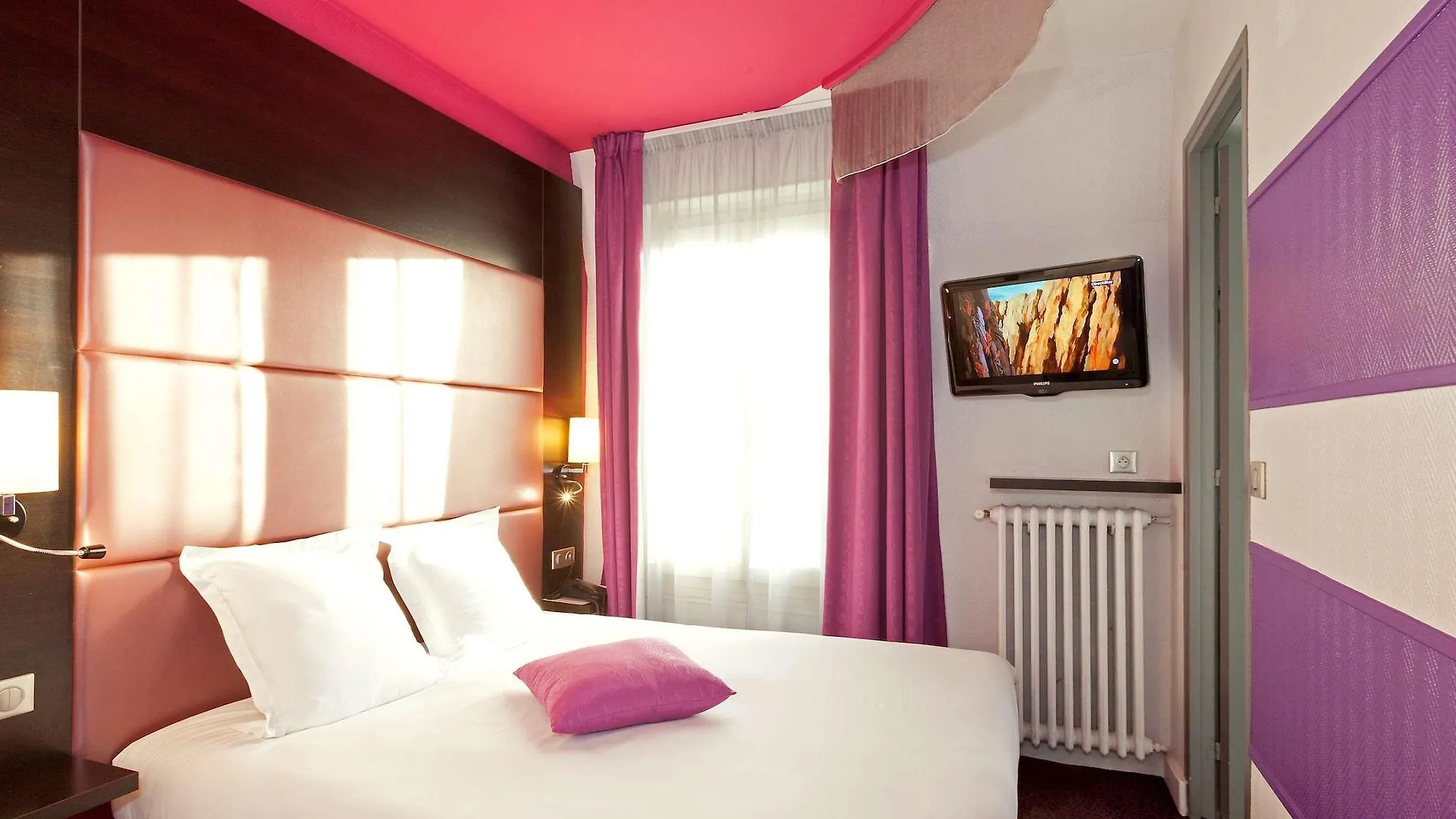 Hotel Ibis Styles Pigalle Montmartre 3*
